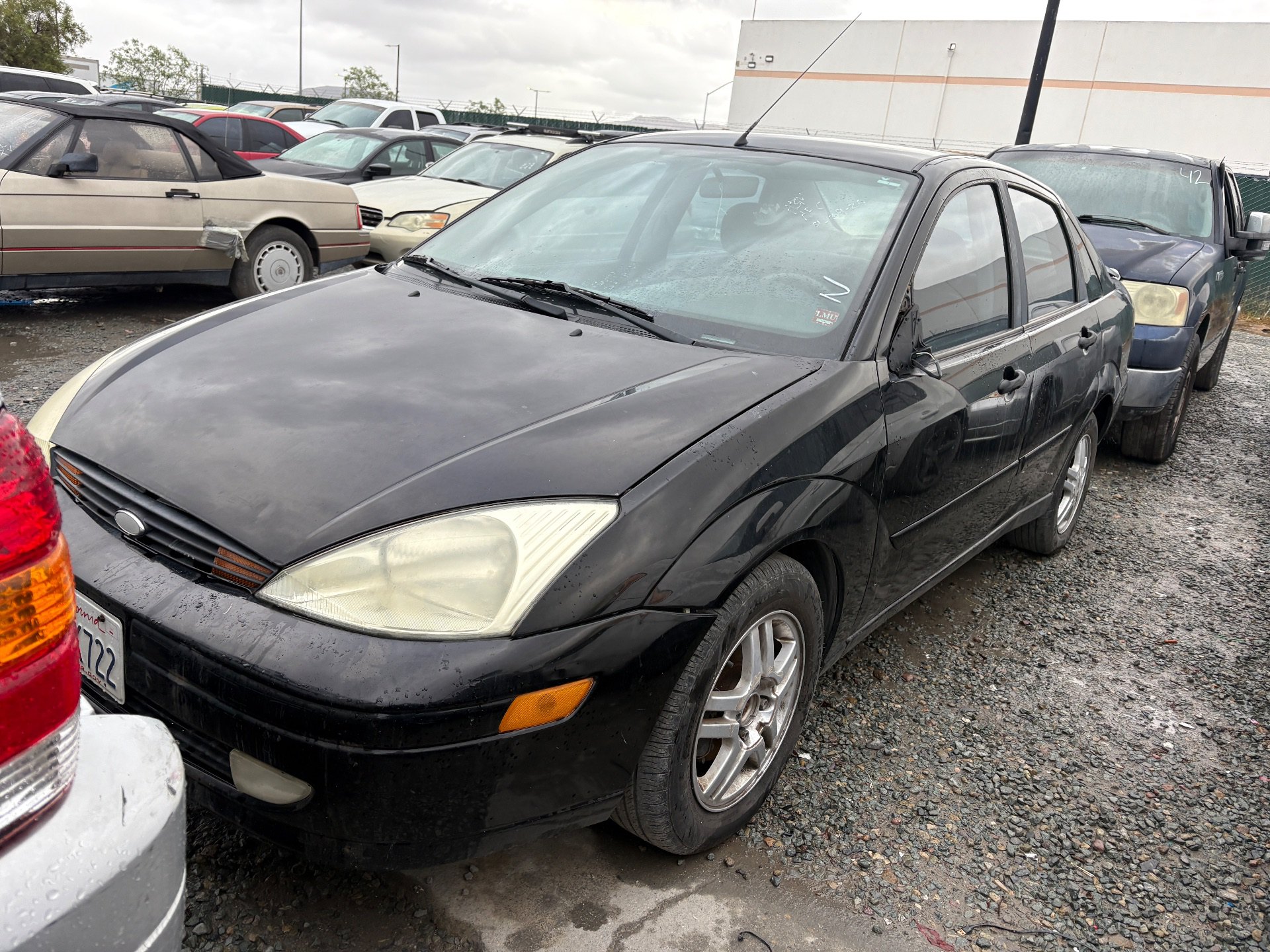 2001 FORD FOCUS — thumbnail 2