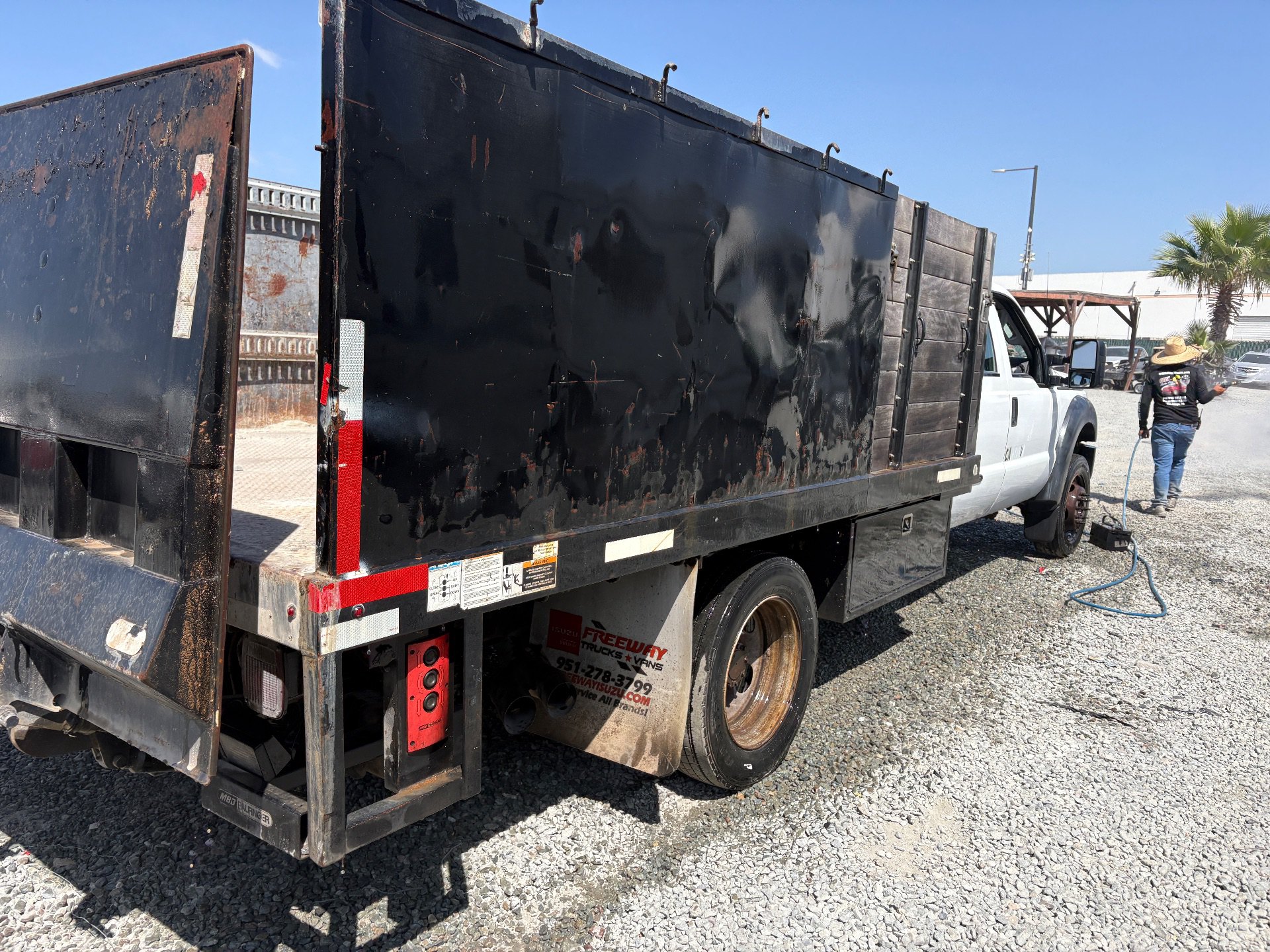 2013 FORD F550 — thumbnail 4