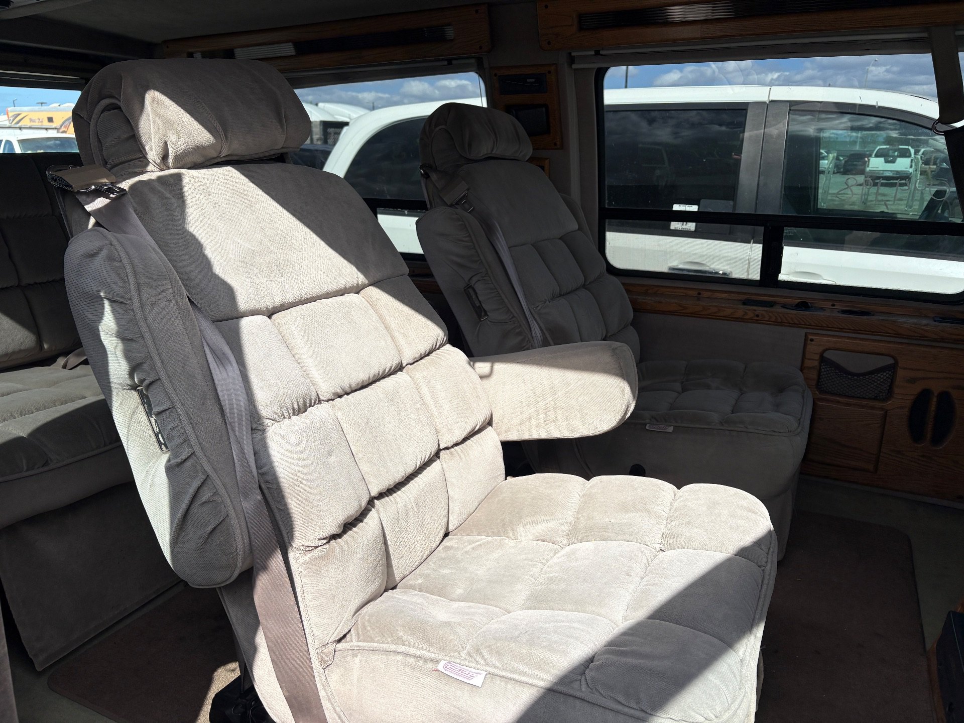1996 FORD E150 — thumbnail 4