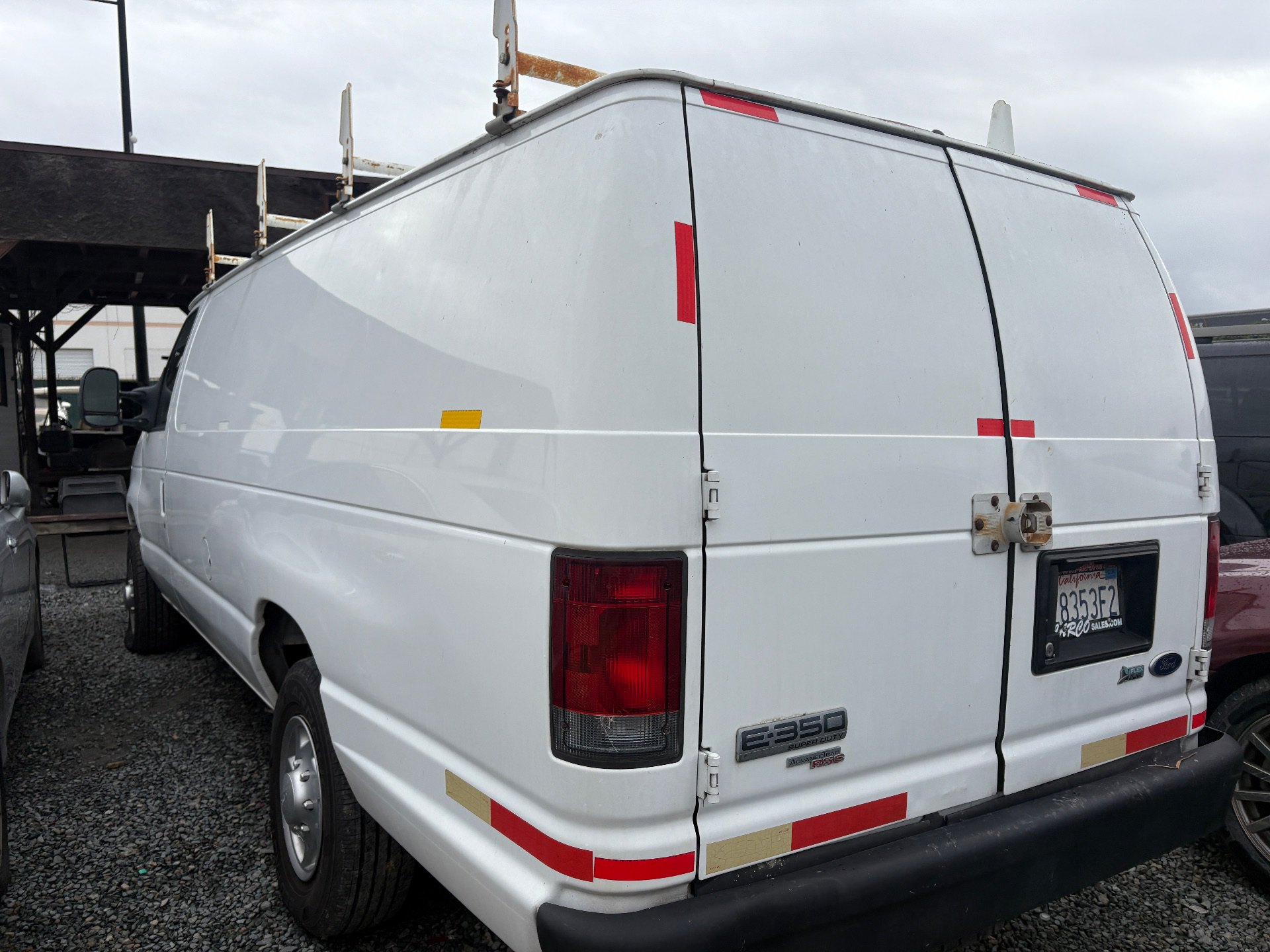2011 FORD E350 — thumbnail 3