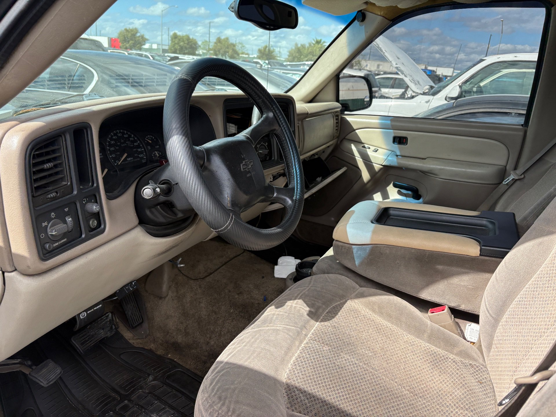 2002 CHEVY TAHOE — thumbnail 4