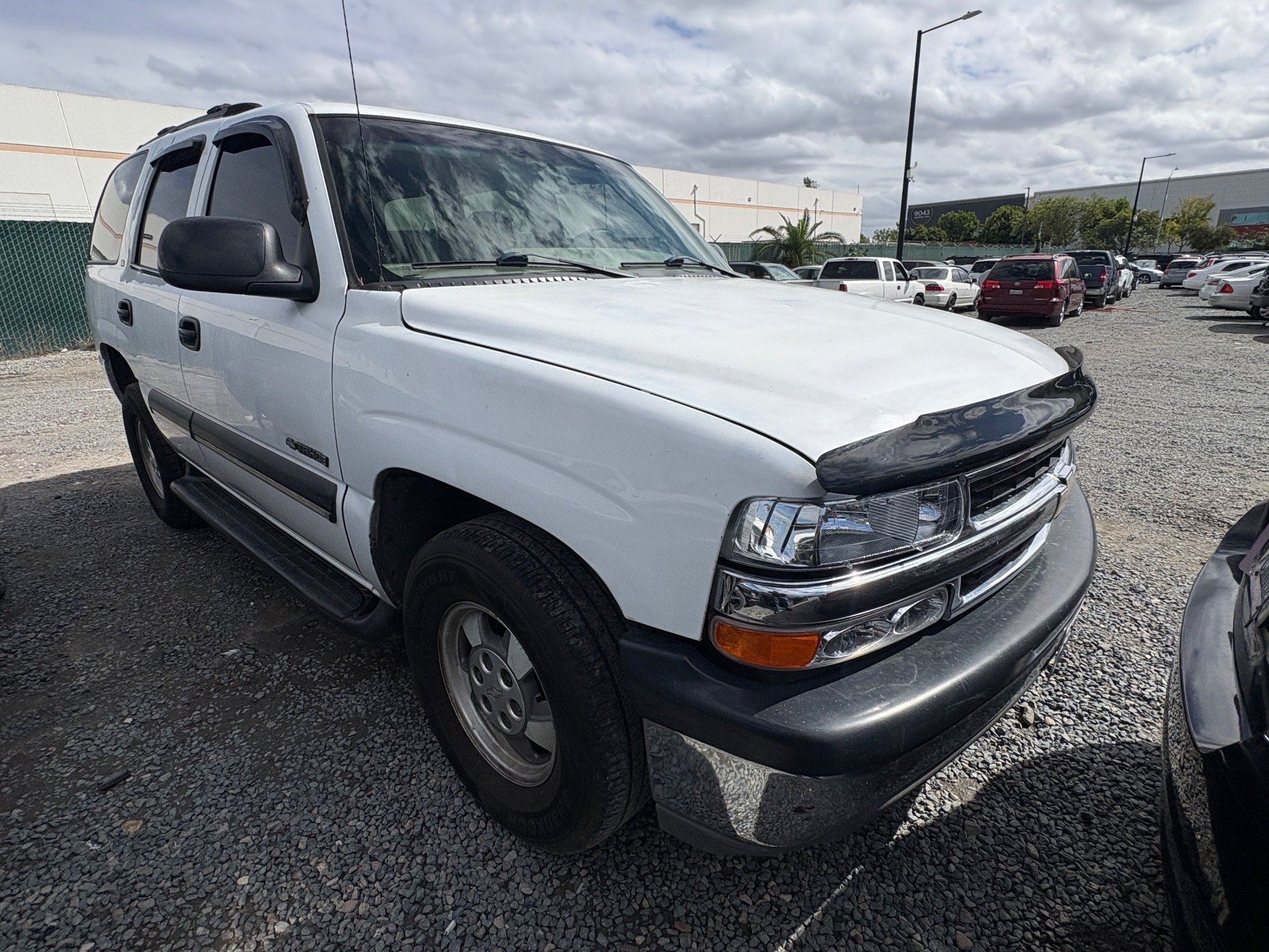 2002 CHEVY TAHOE — thumbnail 2