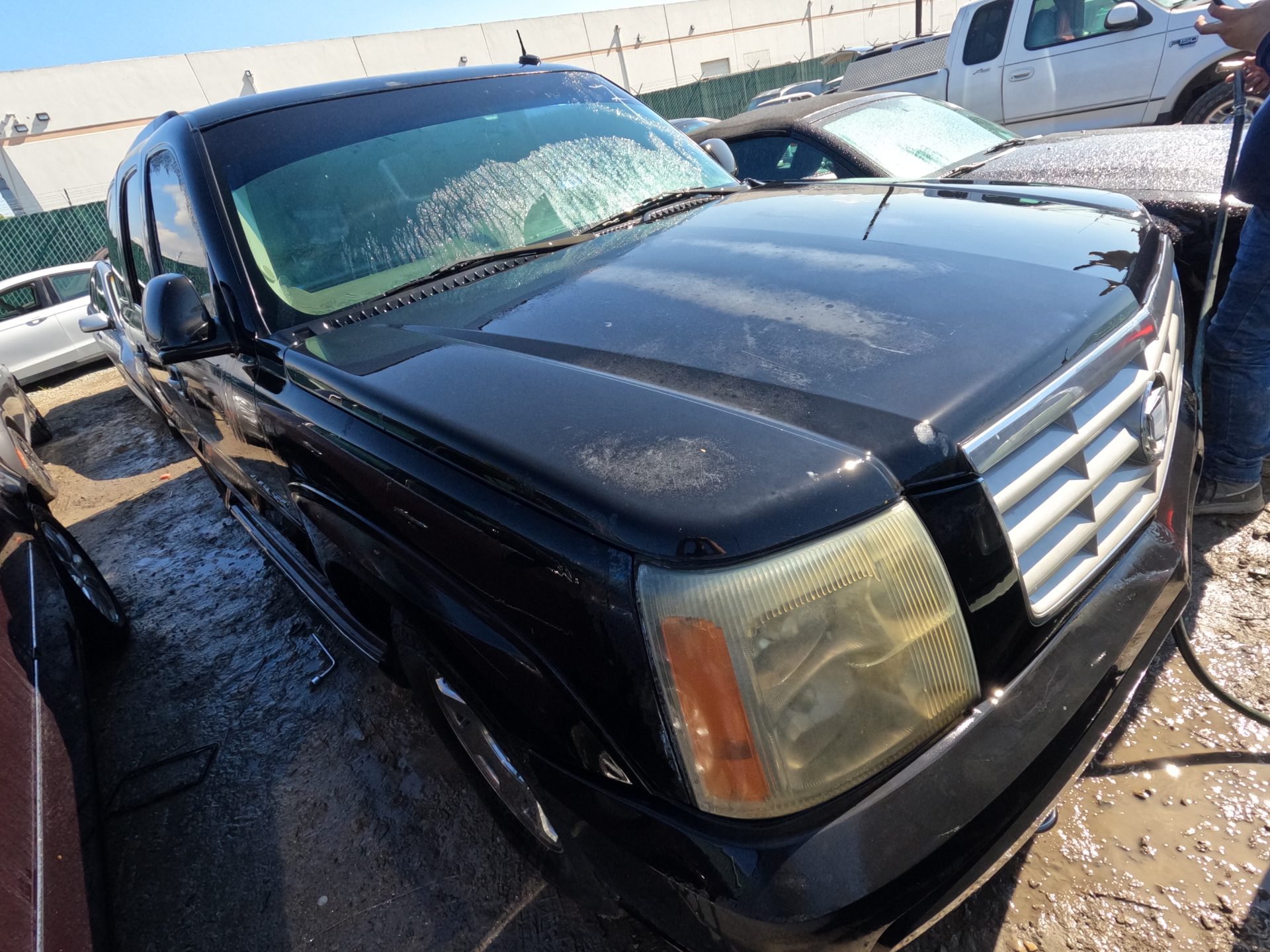 2003 CADILLAC ESCALADE — thumbnail 2