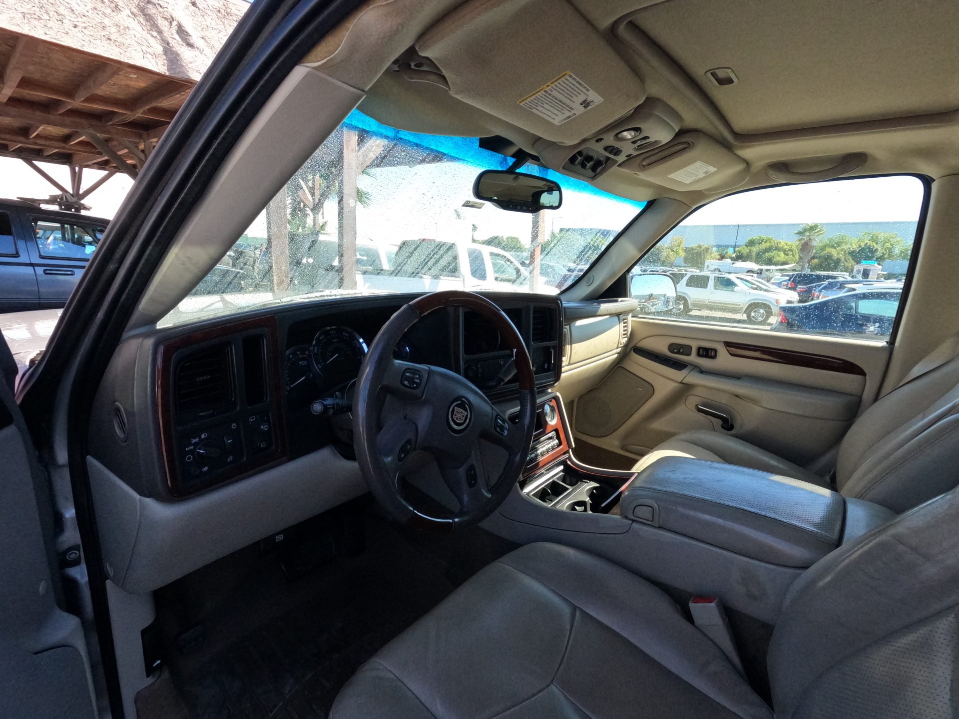2005 CADILLAC ESCALADE — thumbnail 3