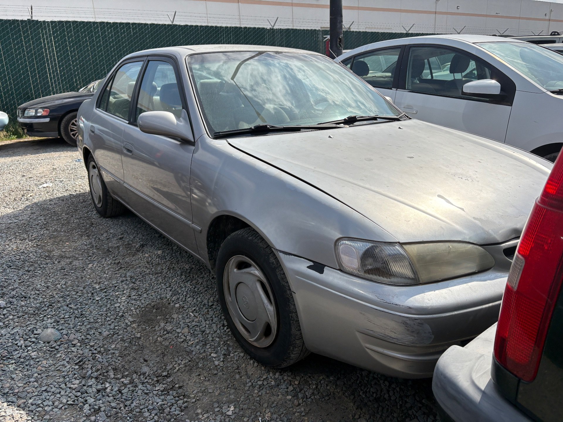 1998 TOYOTA COROLLA — photo 1