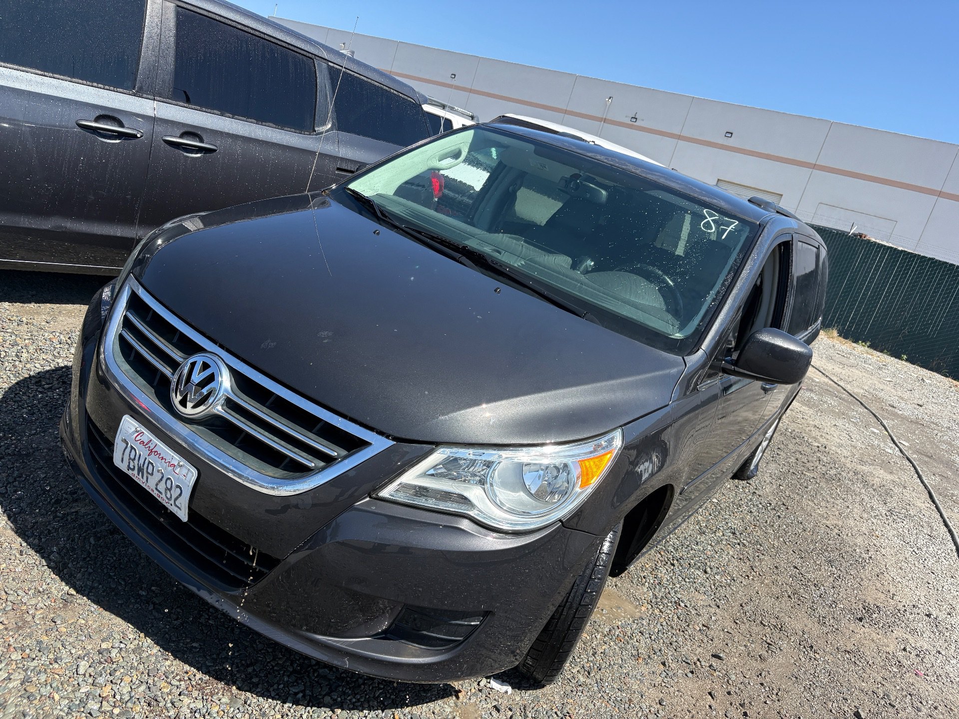 2012 VOLKS ROUTAN — photo 1