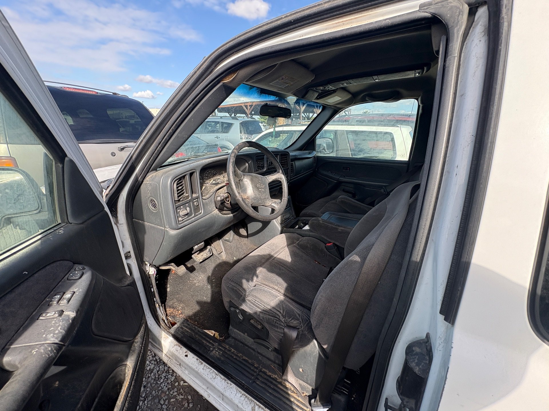 2002 CHEVY SILVERADO — thumbnail 3