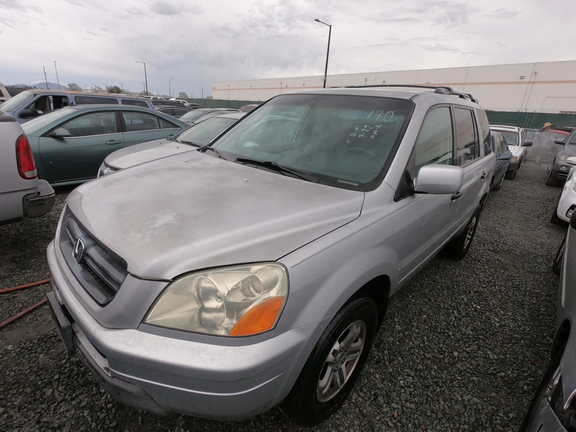 2004 HONDA PILOT — thumbnail 2