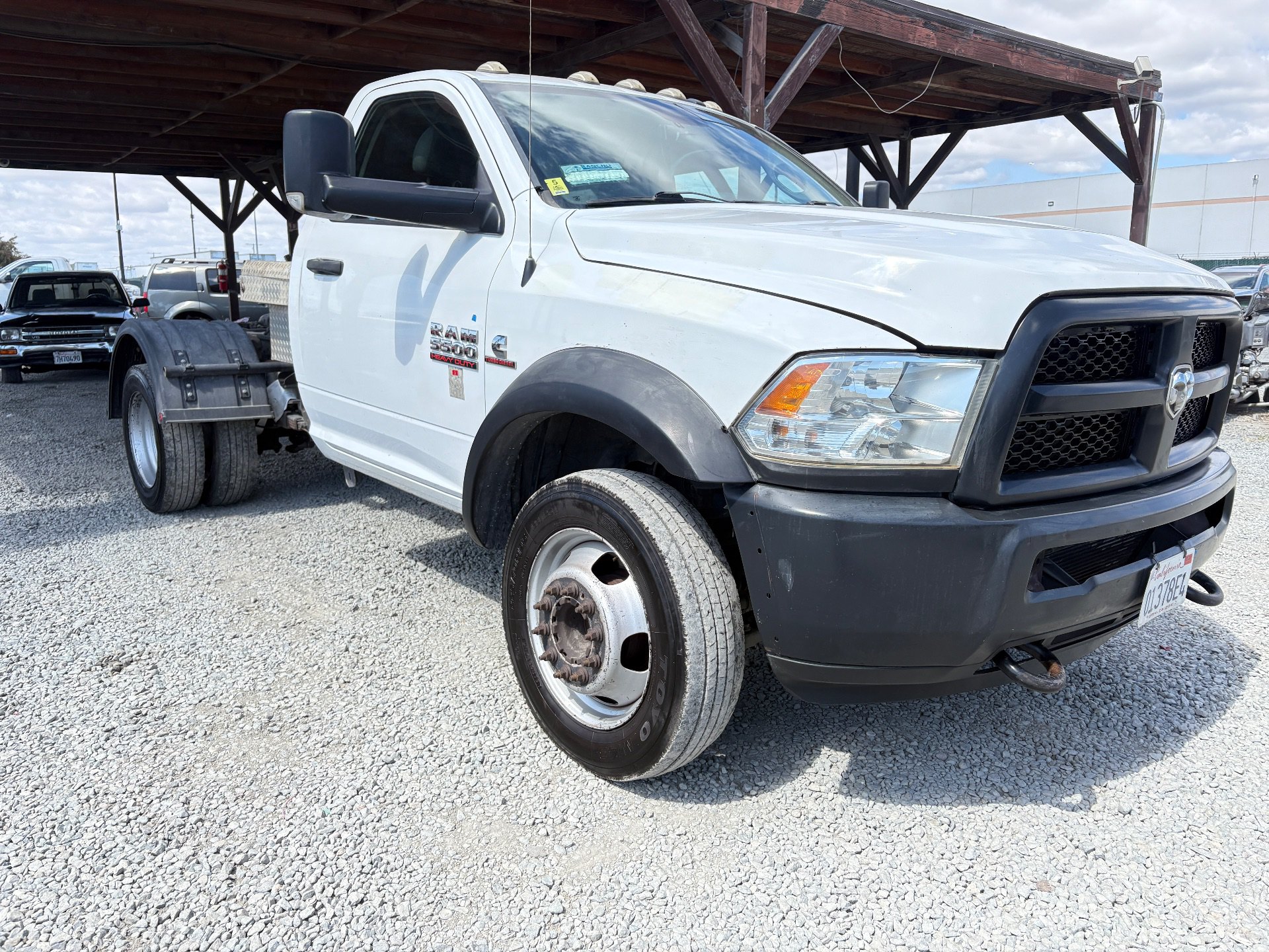 2017 DODGE RAM — thumbnail 2