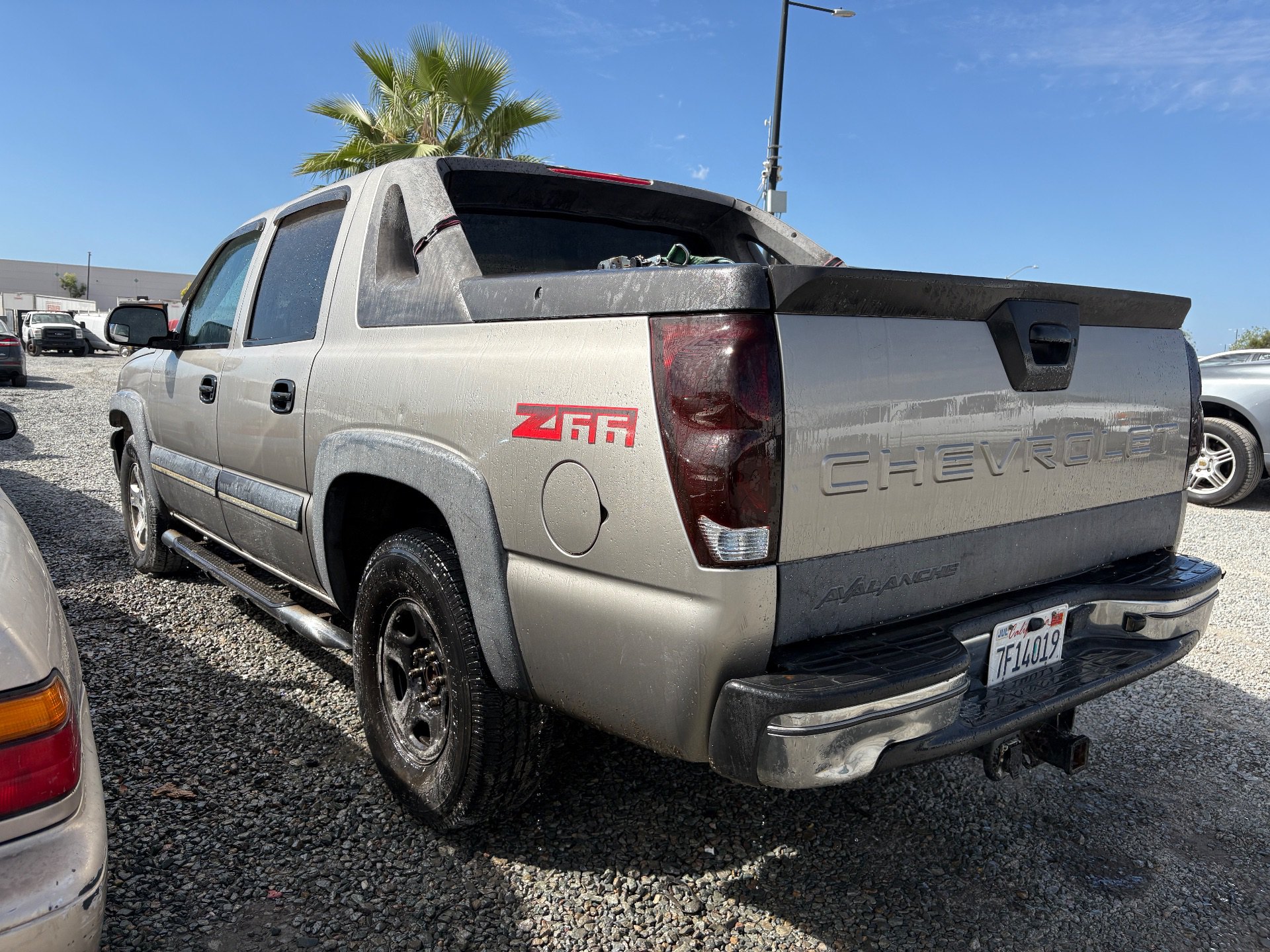 2003 CHEVY AVALANCHE — thumbnail 3