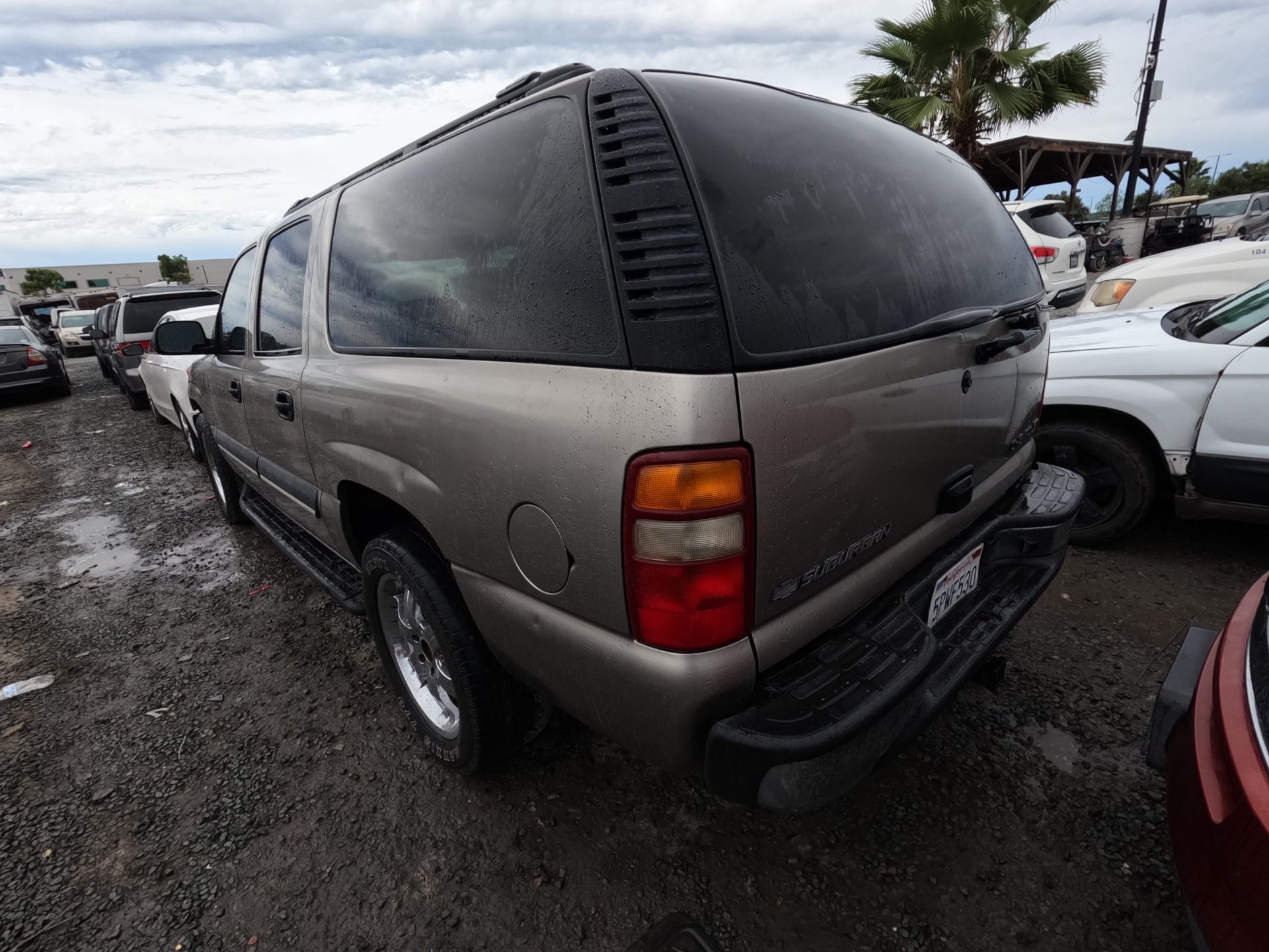 2002 CHEVY SUBURBAN — thumbnail 4