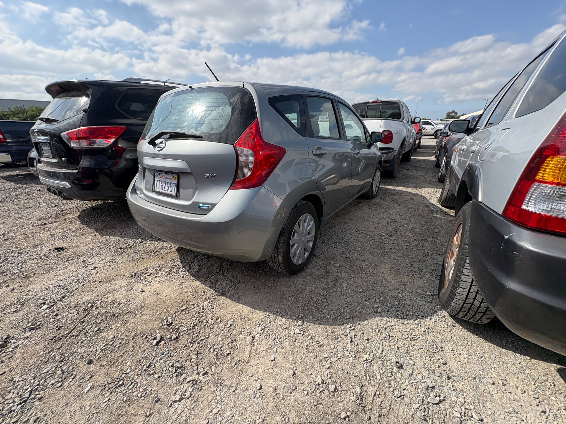 2015 NISSAN VERSA NOTE — thumbnail 3