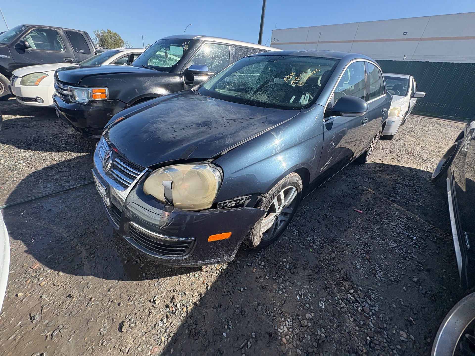 2005 VOLKS JETTA — photo 1