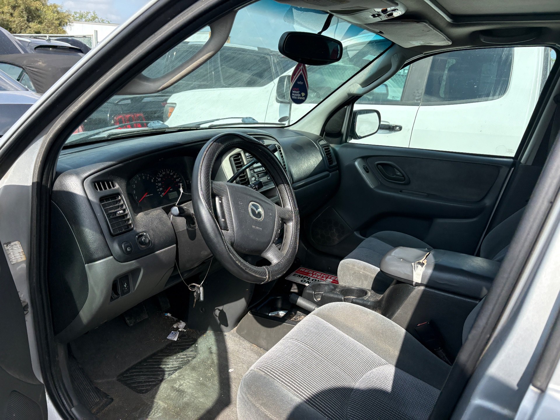 2003 MAZDA TRIBUTE — thumbnail 3