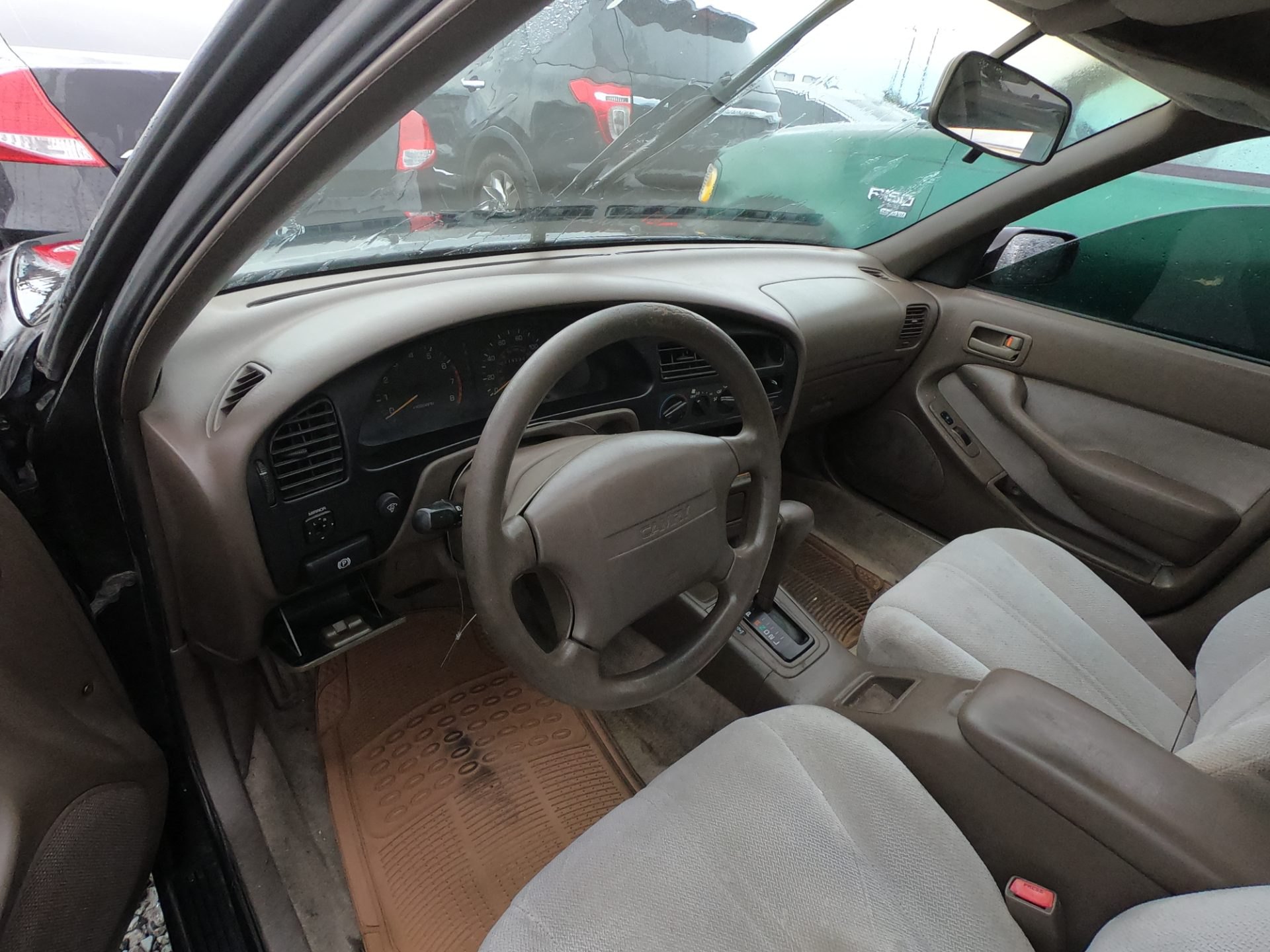 1996 TOYOTA CAMRY — thumbnail 3