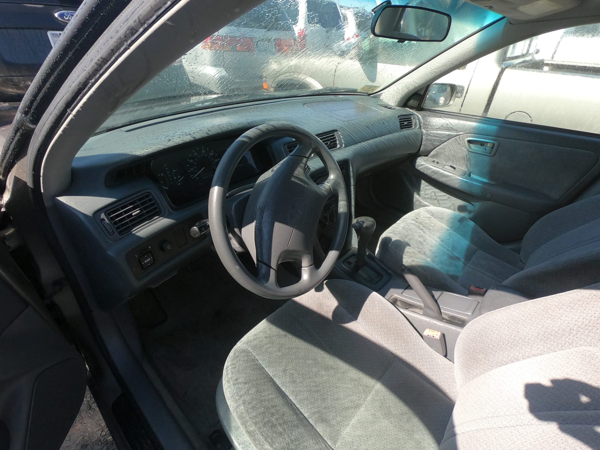 2000 TOYOTA CAMRY — thumbnail 3
