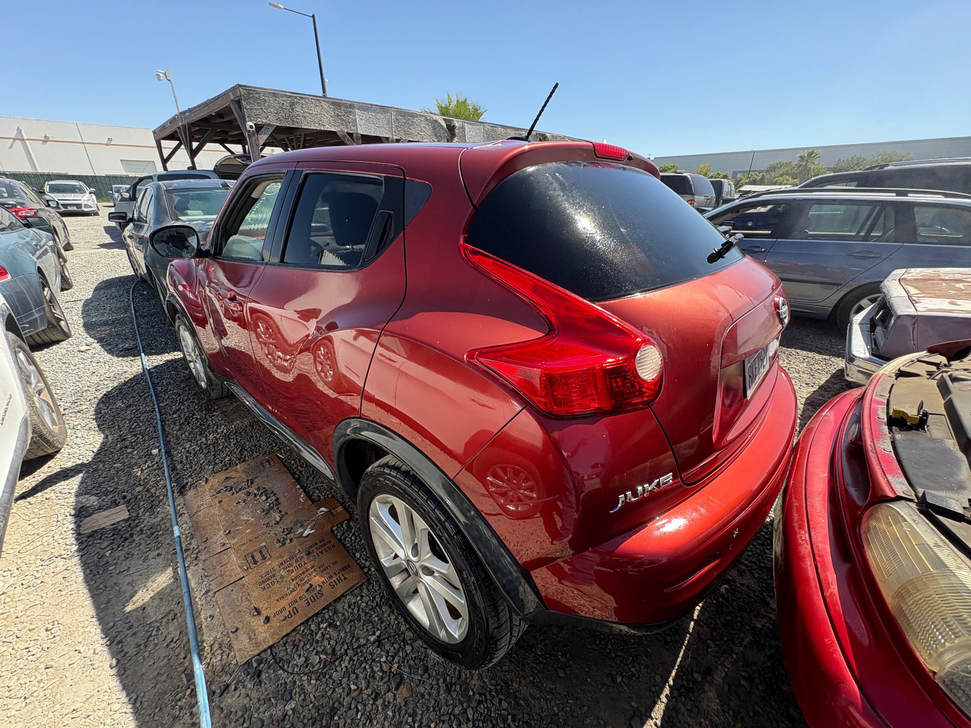 2011 NISSAN JUKE — thumbnail 3