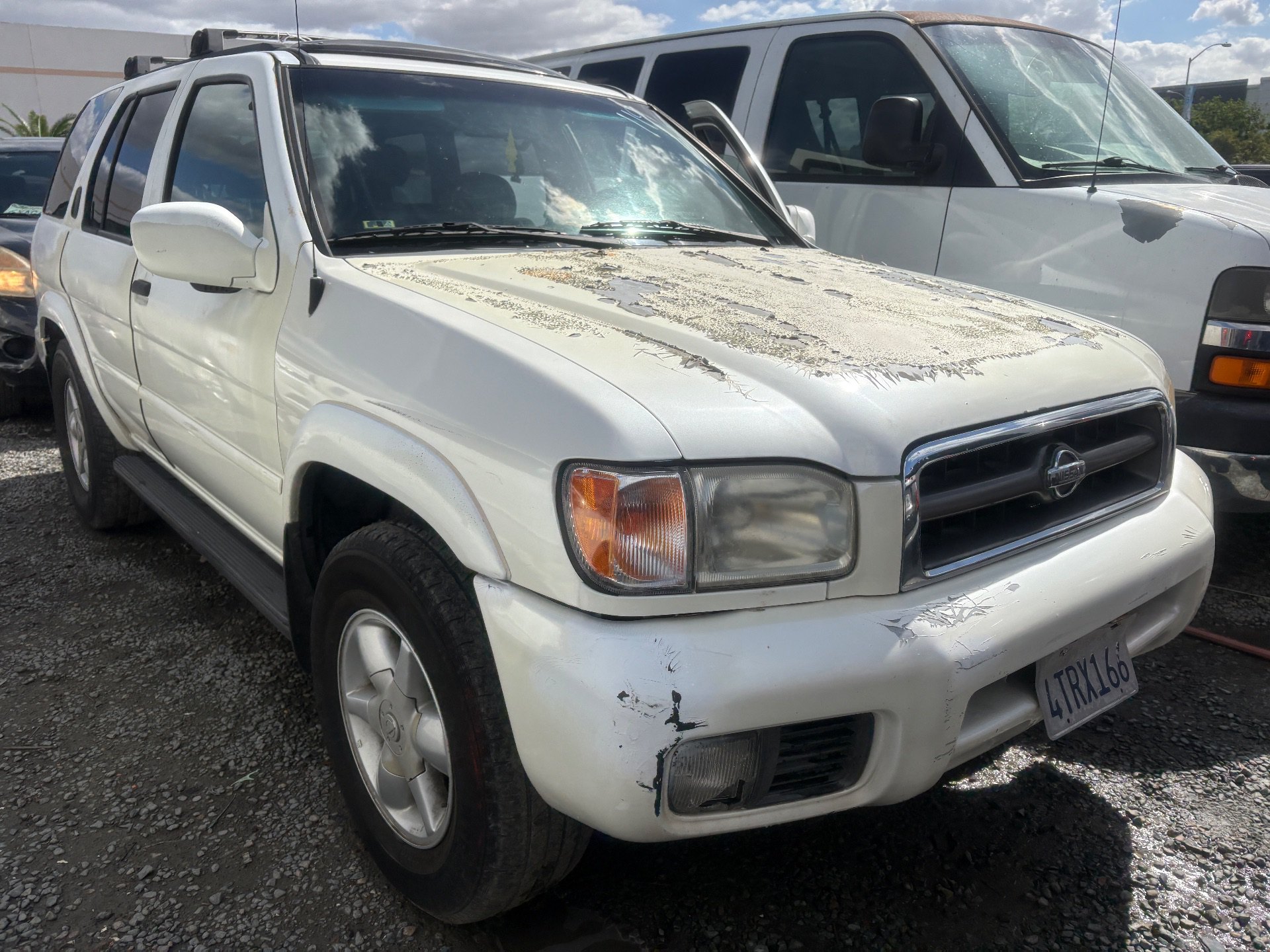 2001 NISSAN PATHFINDER — photo 1