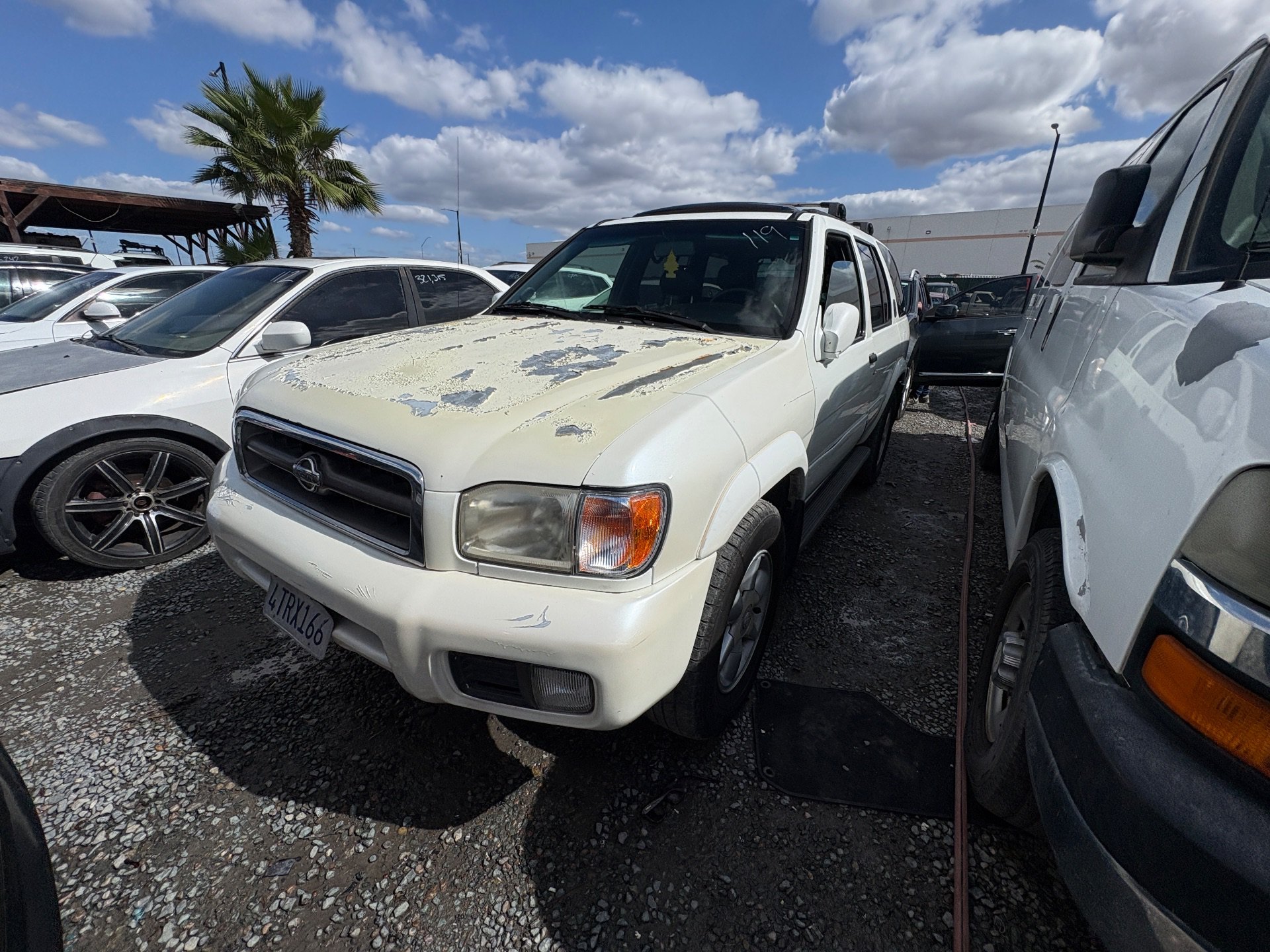 2001 NISSAN PATHFINDER — thumbnail 2