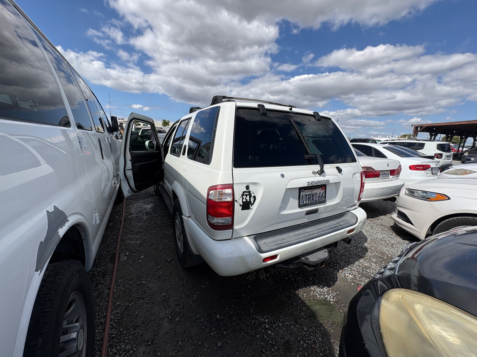 2001 NISSAN PATHFINDER — thumbnail 3