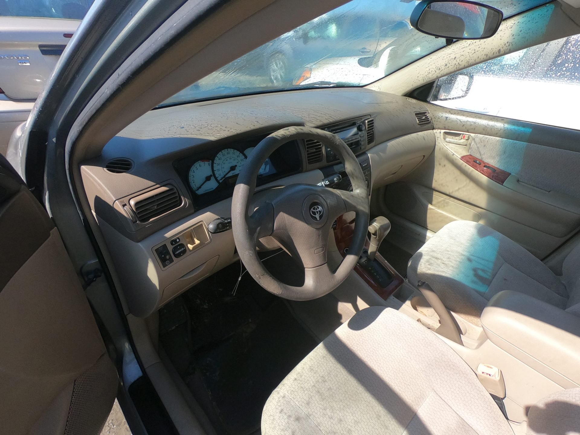 2004 TOYOTA COROLLA — thumbnail 3