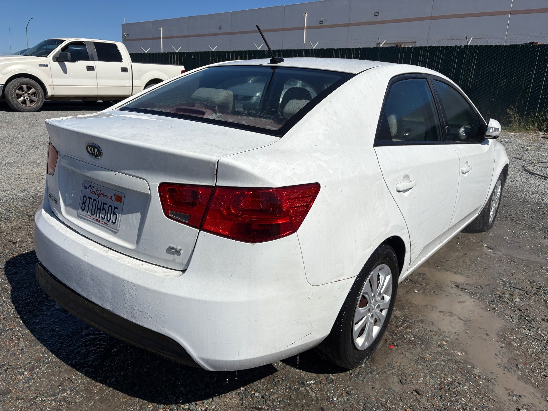 2010 KIA FORTE — thumbnail 3
