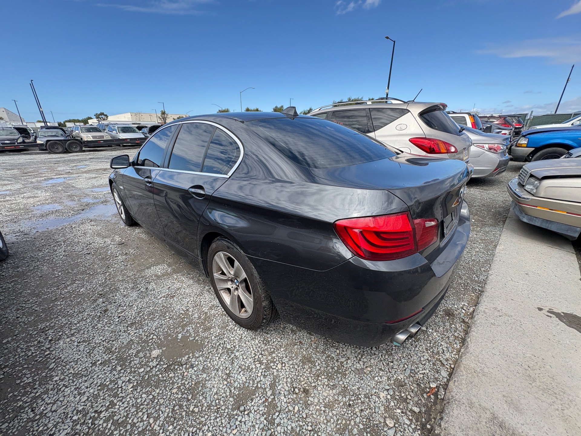 2011 BMW 528I — thumbnail 3