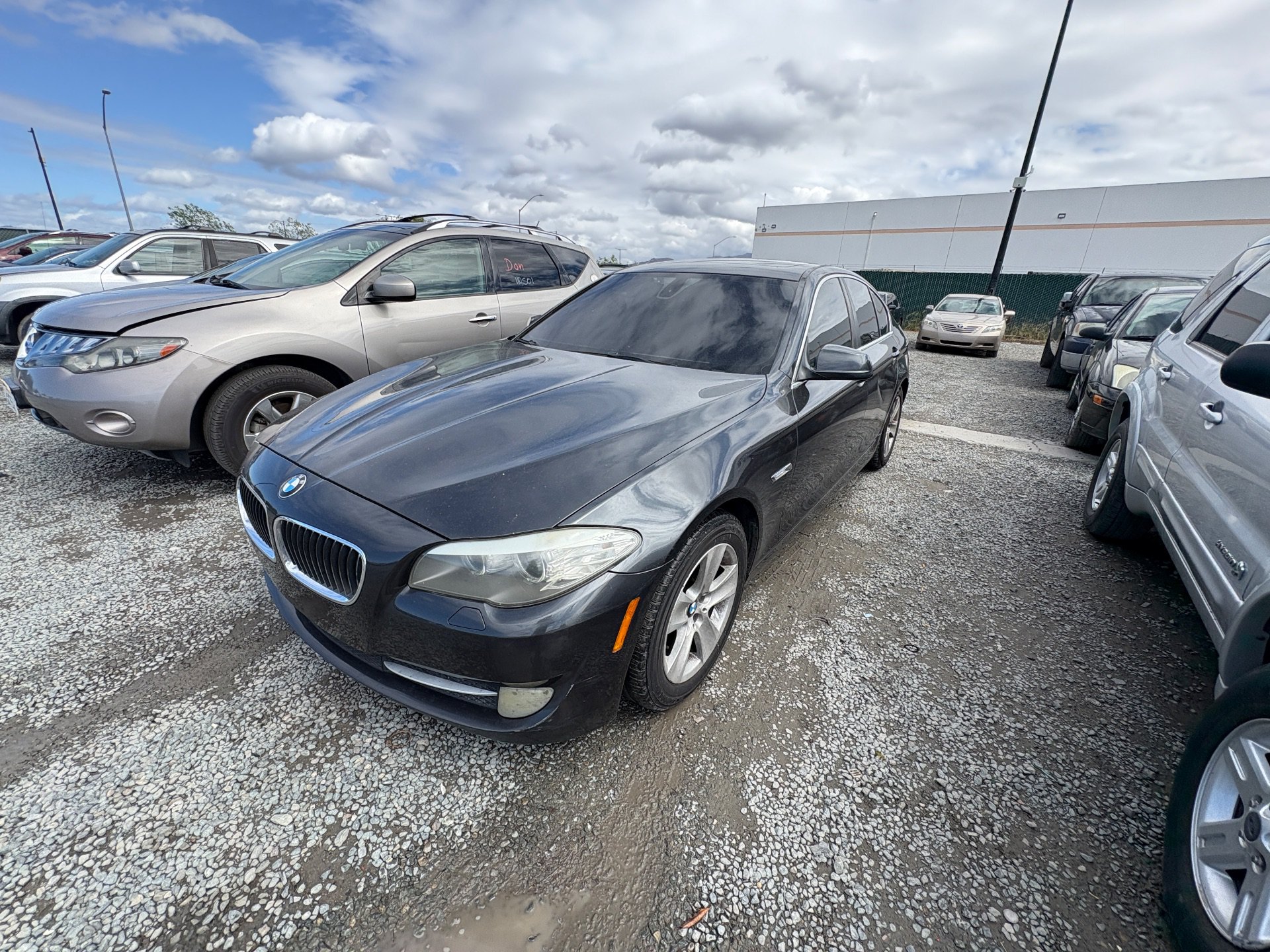 2011 BMW 528I — photo 1