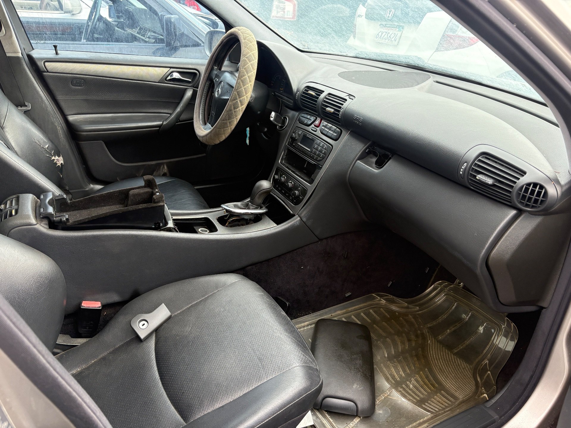 2004 MERZ C CLASS — thumbnail 3