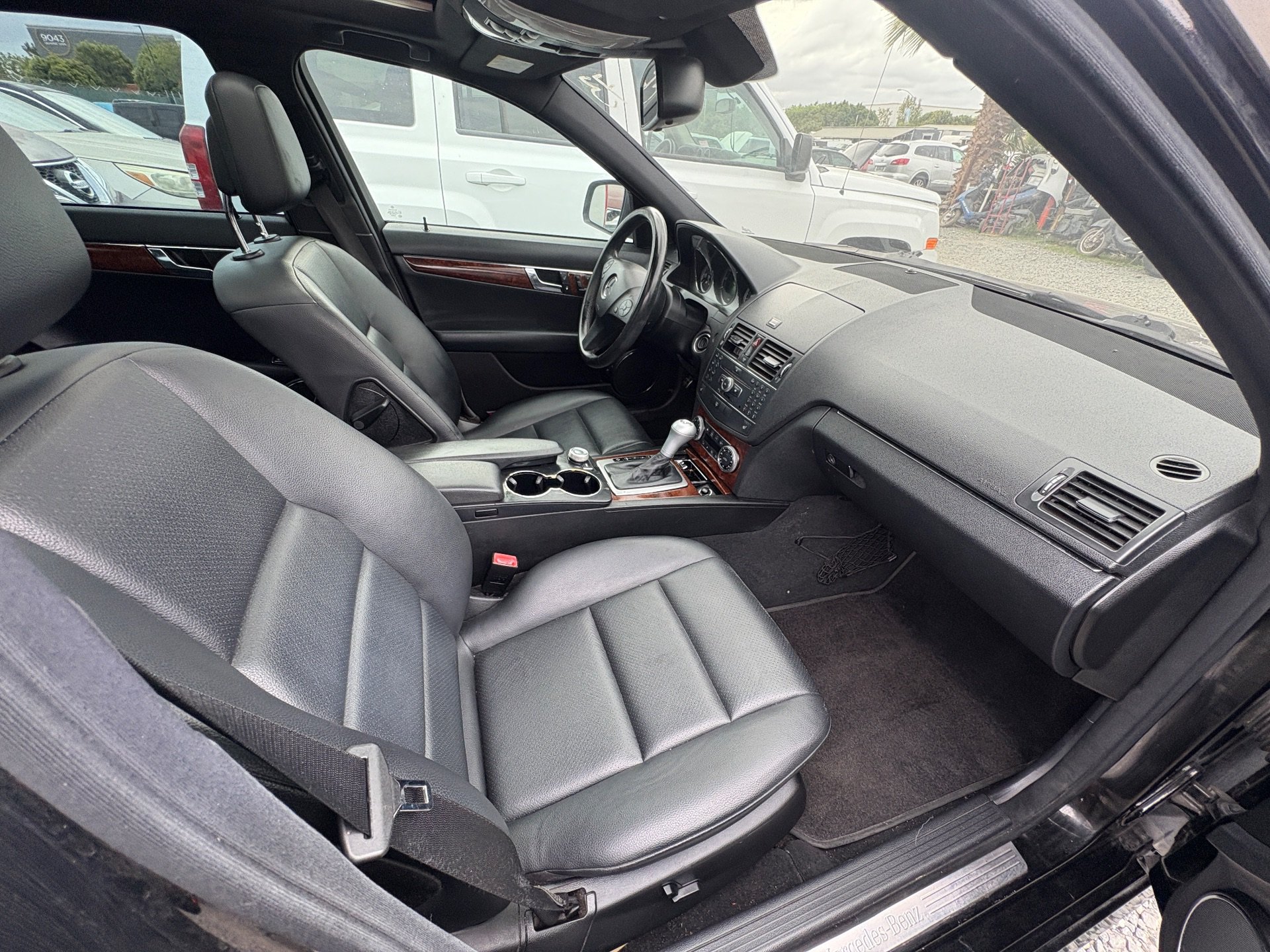 2009 MERZ C CLASS — thumbnail 4