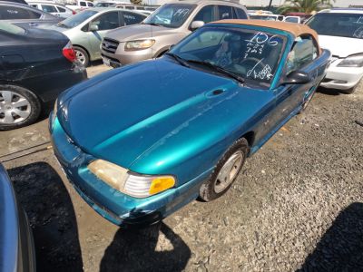 Vehicle: 1996 FORD MUSTANG (Lot 156)