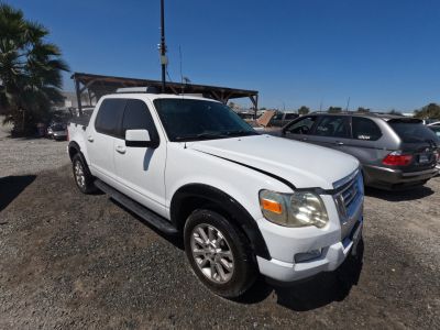 Vehicle: 2007 FORD EXPLORER SPORT TRAC (Lot 32)