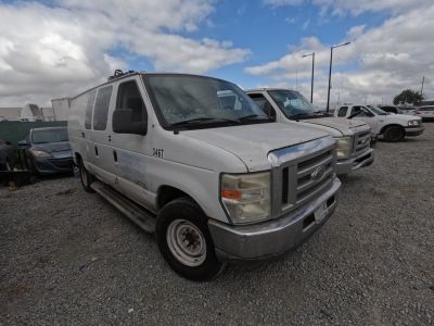 Vehicle: 2010 FORD E250 (Lot 213)