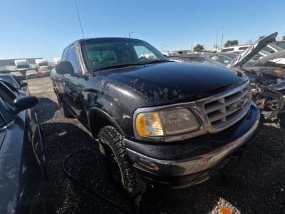 Vehicle: 1999 FORD F150 (Lot 121)