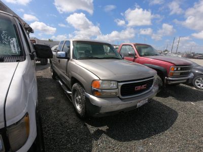 Vehicle: 2000 GMC SIERRA (Lot 212)