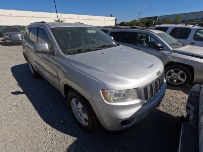 Vehicle: 2011 JEEP GR CHEROKEE (Lot 29)