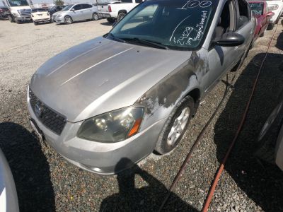Vehicle: 2005 NISSAN ALTIMA (Lot 100)