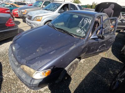 Vehicle: 2000 TOYOTA COROLLA (Lot 184)