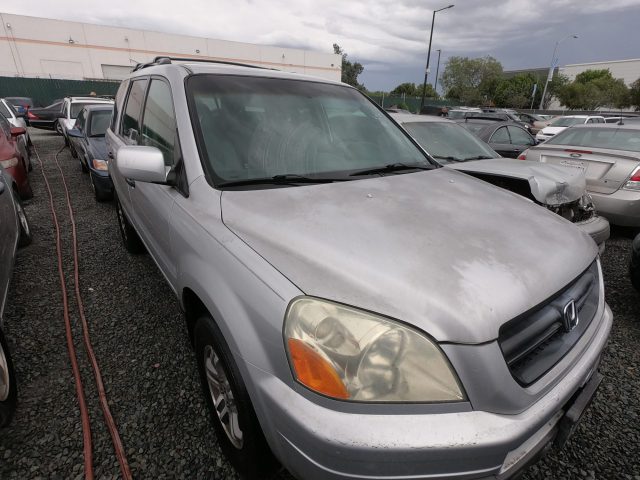 Vehicle: 2004 HONDA PILOT (Lot 170)