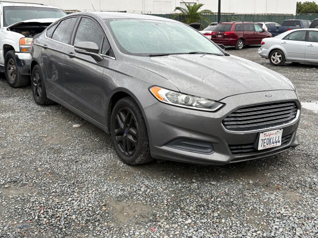 Vehicle: 2014 FORD FUSION (Lot 74)