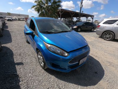 Vehicle: 2014 FORD FIESTA (Lot 62)