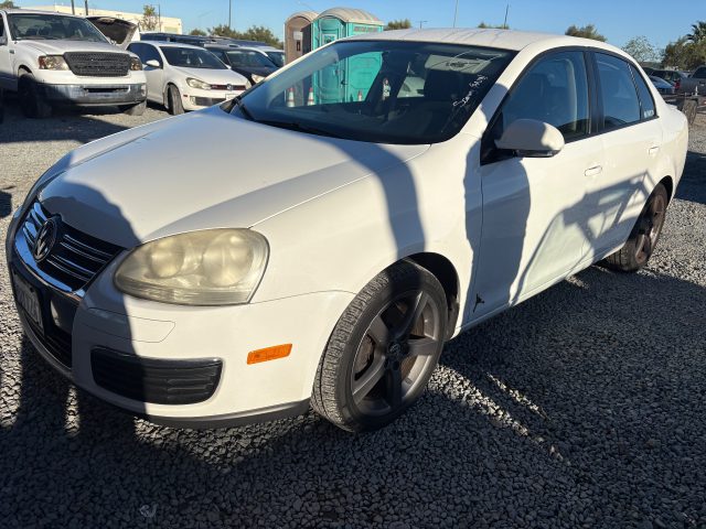 Vehicle: 2009 VOLKS JETTA (Lot 67)