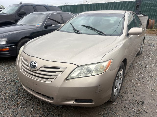 Vehicle: 2007 TOYOTA CAMRY (Lot 40)