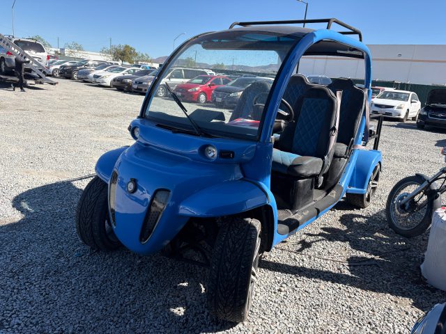 Vehicle: 2005 GEM GOLF CART (Lot 207)