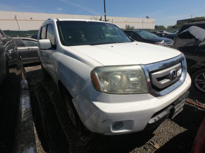 Vehicle: 2010 HONDA PILOT (Lot 102)