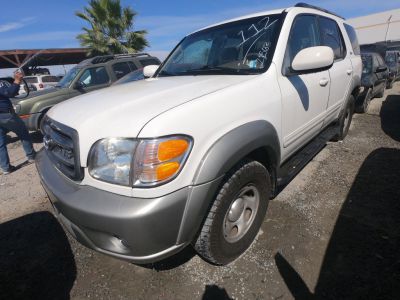 Vehicle: 2004 TOYOTA SEQUOIA (Lot 112)