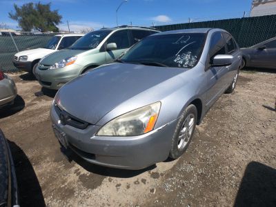 Vehicle: 2004 HONDA ACCORD (Lot 12)
