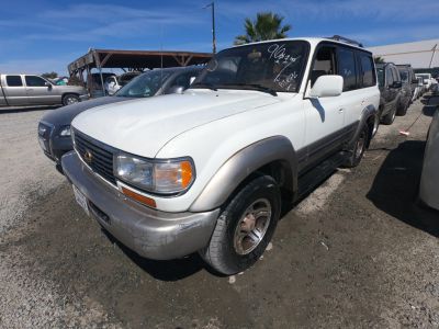 Vehicle: 1997 LEXUS LX 450 (Lot 96)