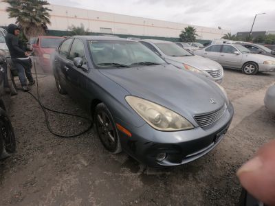 Vehicle: 2005 LEXUS ES (Lot 46)