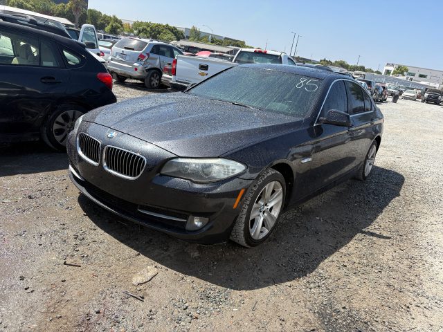 Vehicle: 2013 BMW 528XI (Lot 86)